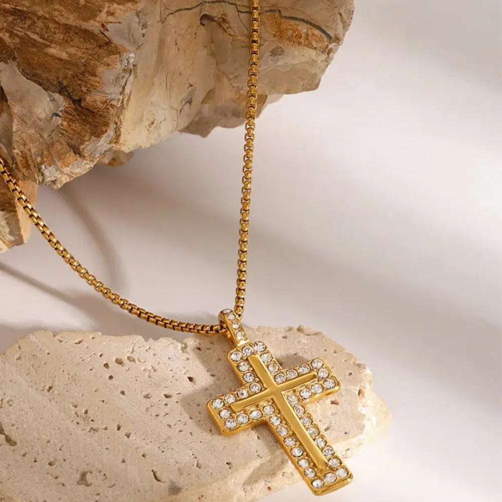 18K Gold-Plated Inlaid Zircon Cross Necklace Trendsi