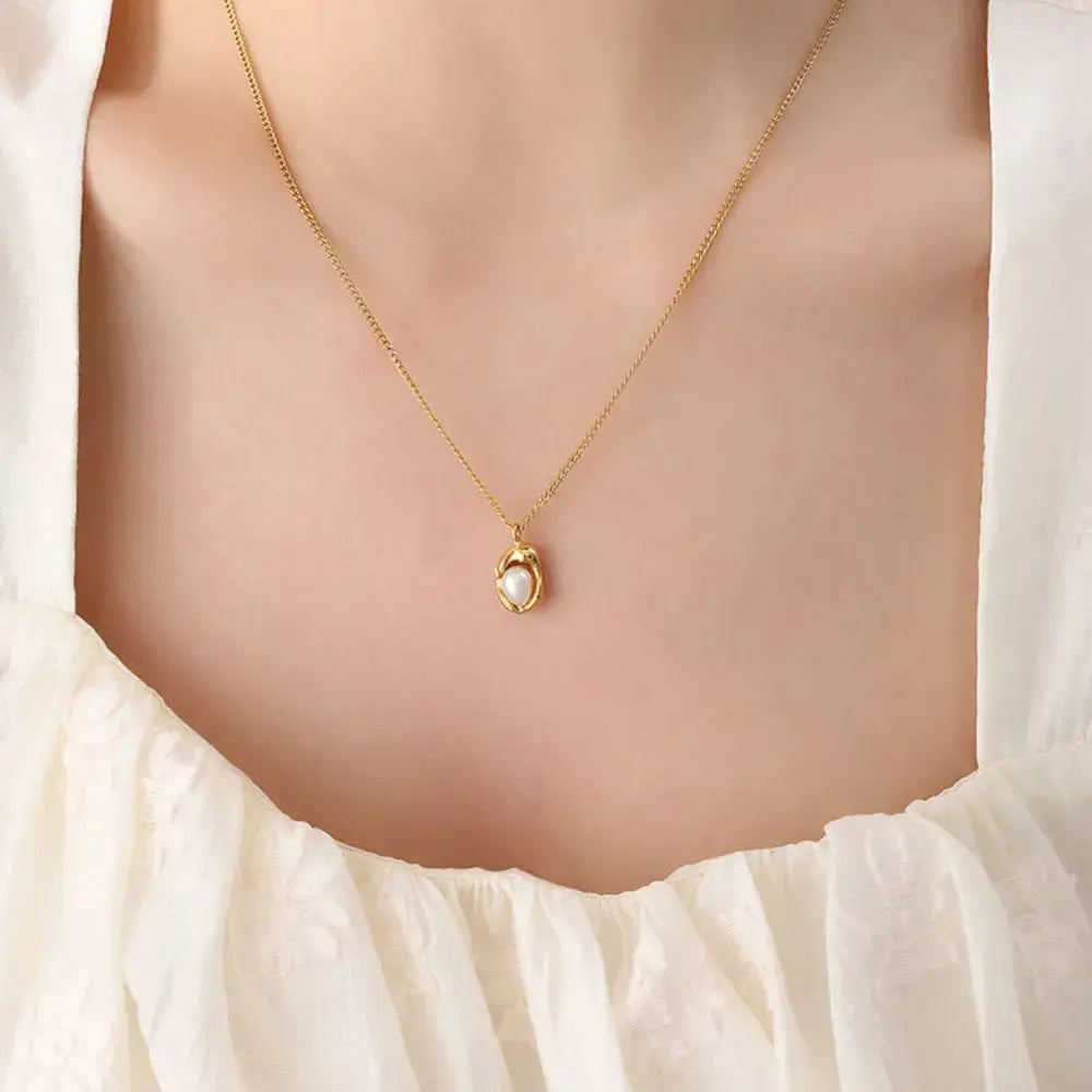 18K Gold-Plated Pearl Pendant Necklace Trendsi