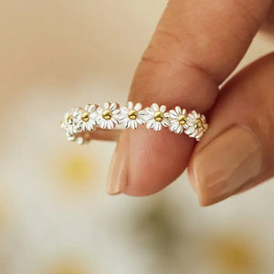 Blooming | Ring Jewelry Collection Elegant Beauty Prologue