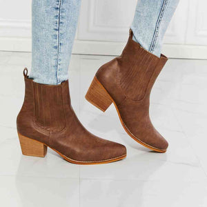 MMShoes Love the Journey Stacked Heel Chelsea Boot in Chestnut Trendsi