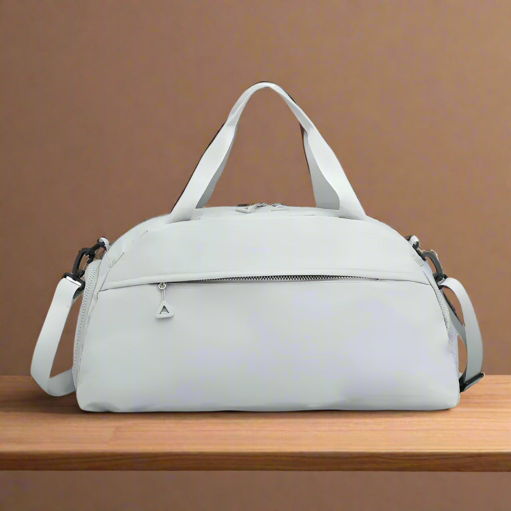 Nylon Solid Travel Bag Trendsi