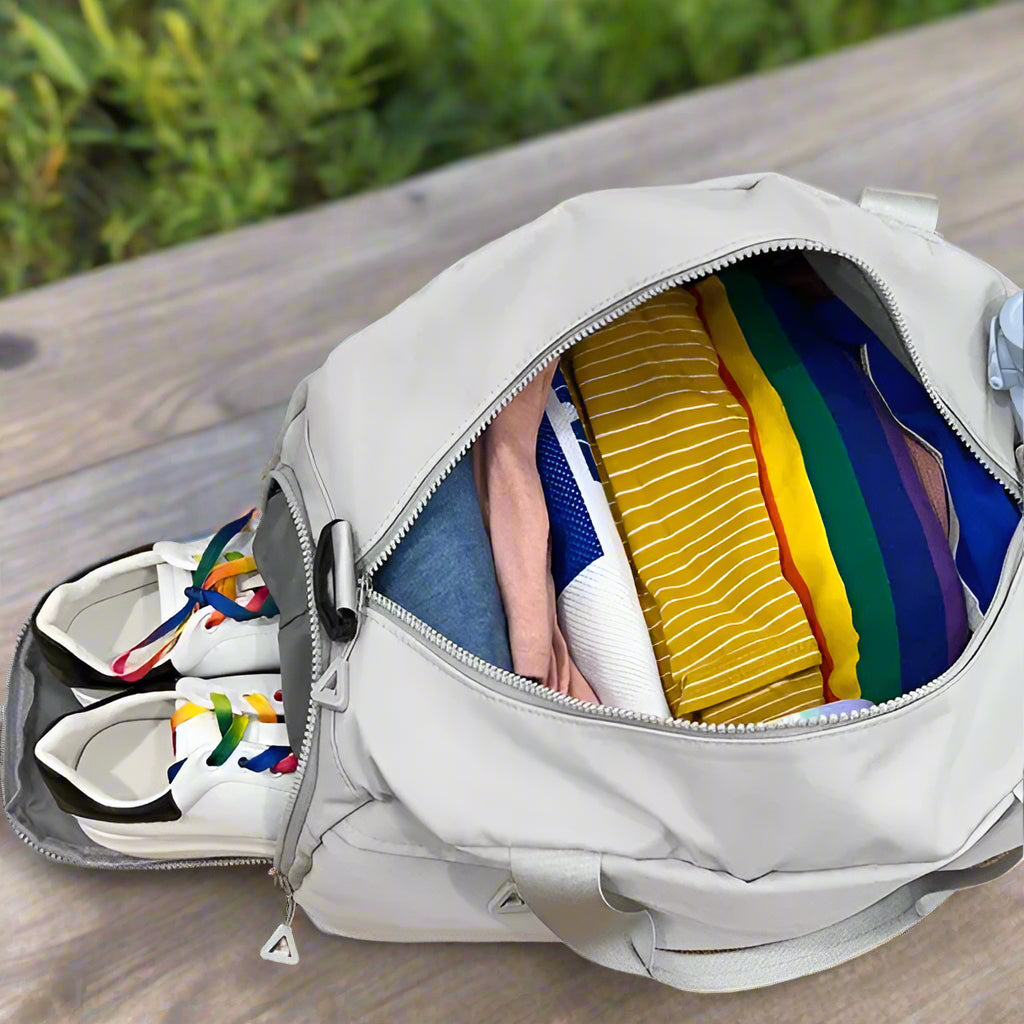 Nylon Solid Travel Bag Trendsi
