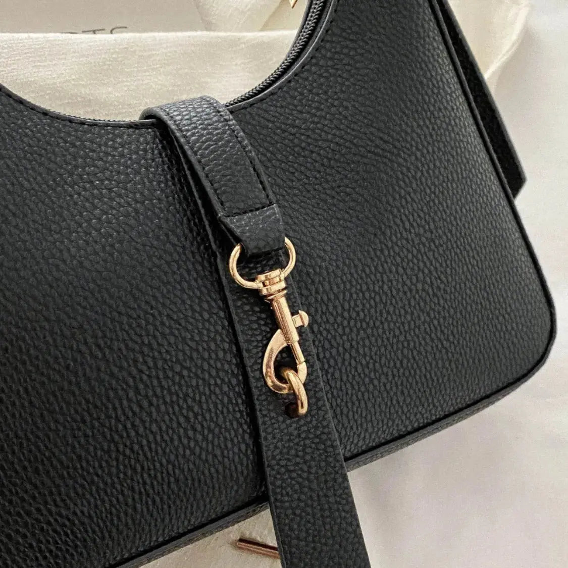 PU leather Shoulder Bag Trendsi