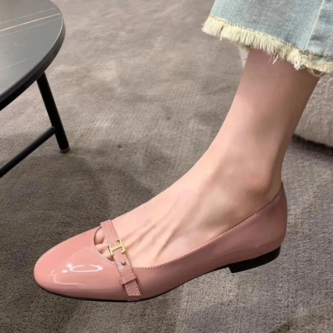 Round Toe Flats Slip-Ons Trendsi